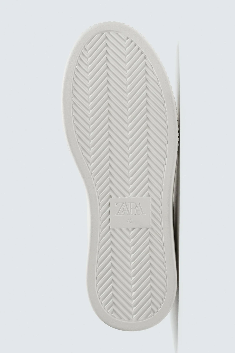 MONOCHROME CHUNKY SNEAKERS