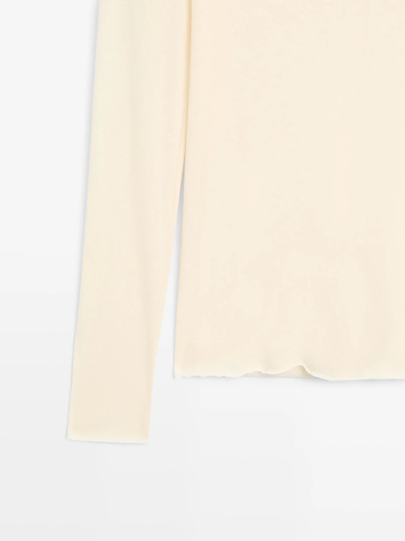 Lightweight long sleeve T-shirt