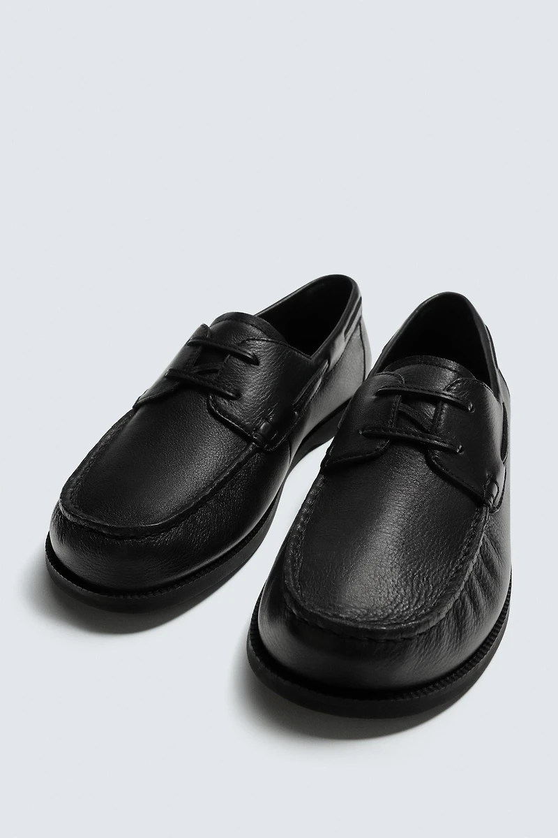 LEATHER BOAT SHOES