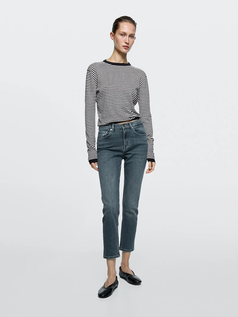 Mid-rise cropped slim fit jeans
