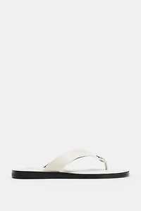 FLAT LEATHER SANDALS