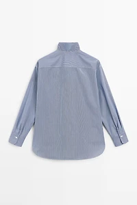 Shirt with ruffled collar detail