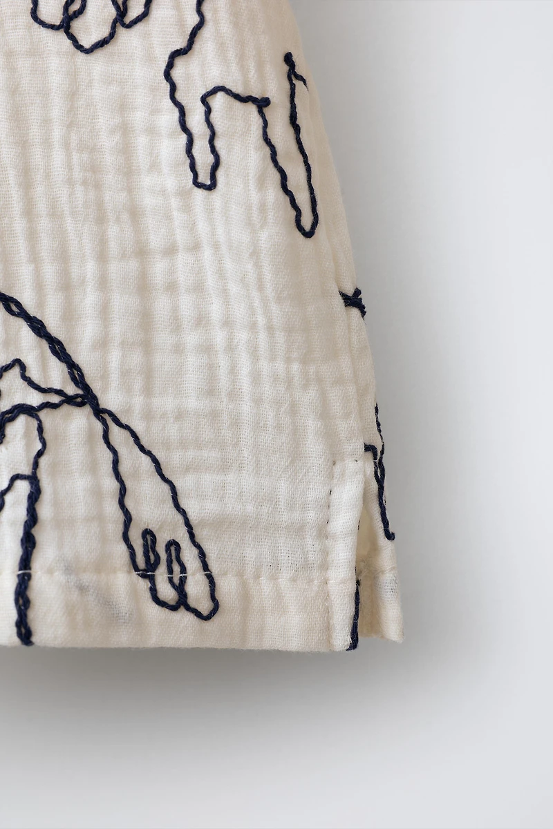 HORSE EMBOSSED PRINT TEXTURED SHIRT