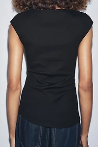 RIBBED DRAPED TOP