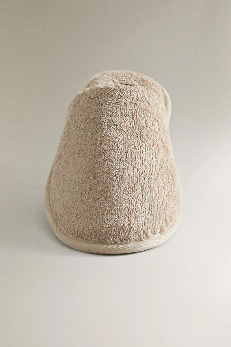 TERRY BATHROOM SLIPPERS