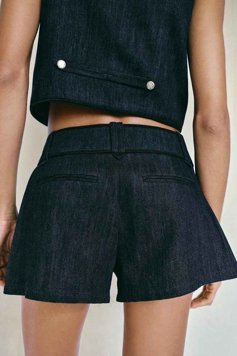 JUPE-PANTALON À LISERÉS CONTRASTANTS