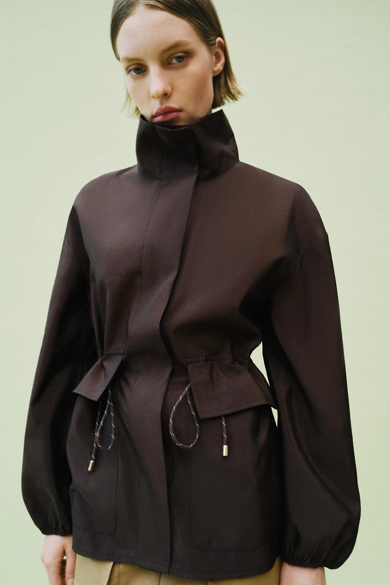 HIGH COLLAR JACKET WITH ADJUSTABLE WAIST