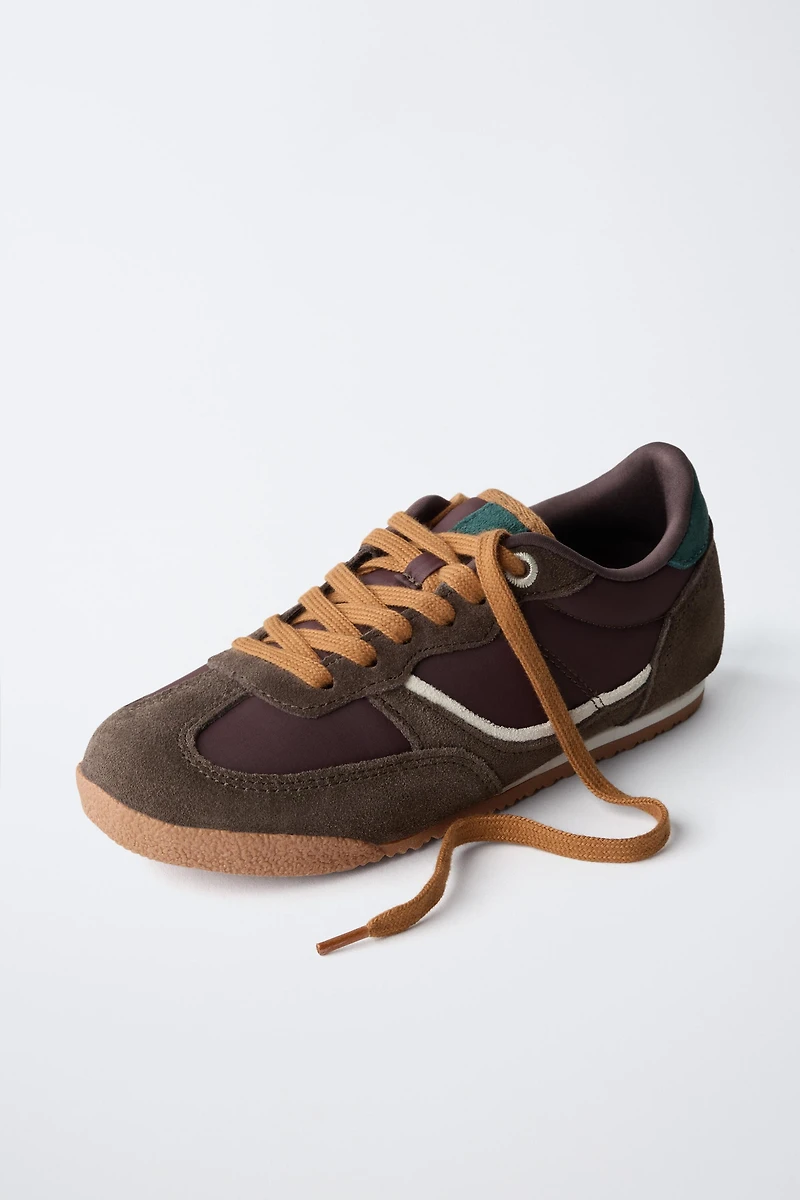 CONTRASTING ATHLETIC SNEAKERS