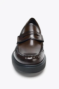 SADDLE LOAFERS