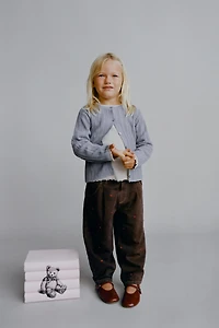 PANTALON EN SERGÉ BALLON CŒURS