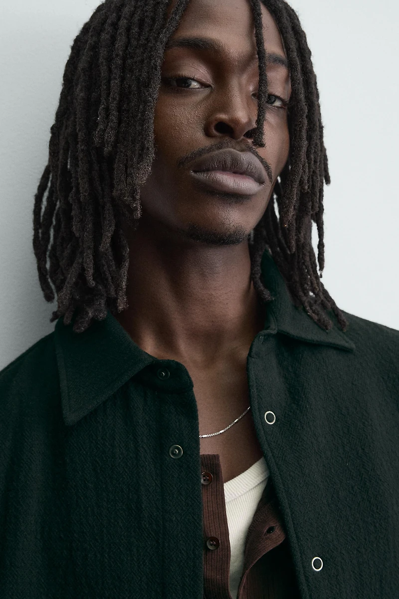 RELAXED FIT TEXTURED OVERSHIRT