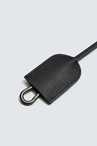 LEATHER PENDANT KEYCHAIN