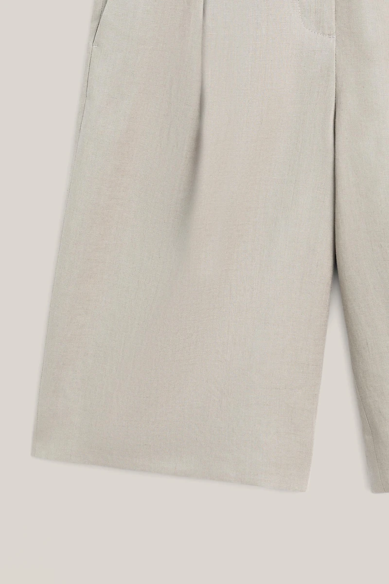Long linen Bermuda shorts with darts - LIMITED EDITION