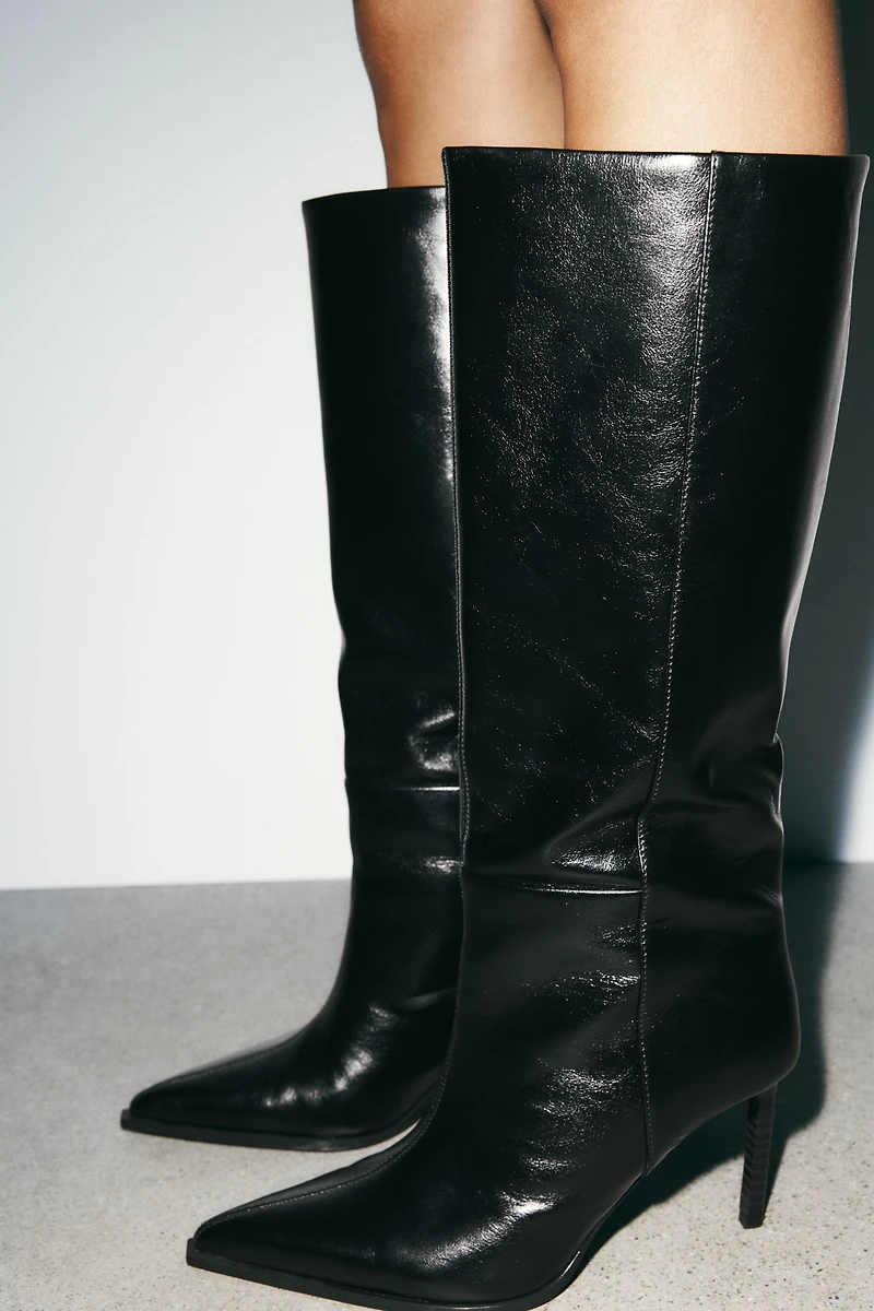 BOTTES À TALONS EN CUIR