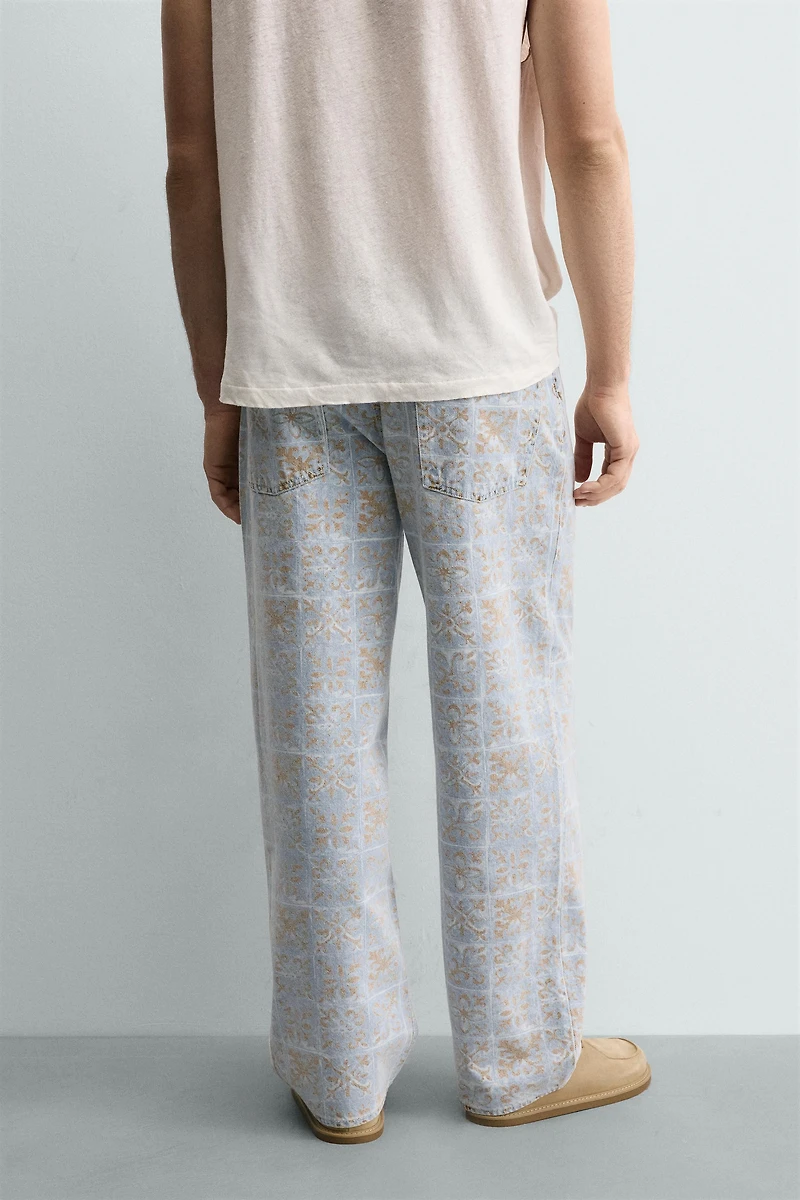 RELAXED FIT GEOMETRIC PRINT JEANS