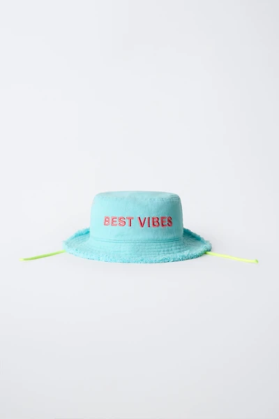 EMBROIDERED TEXT BUCKET HAT