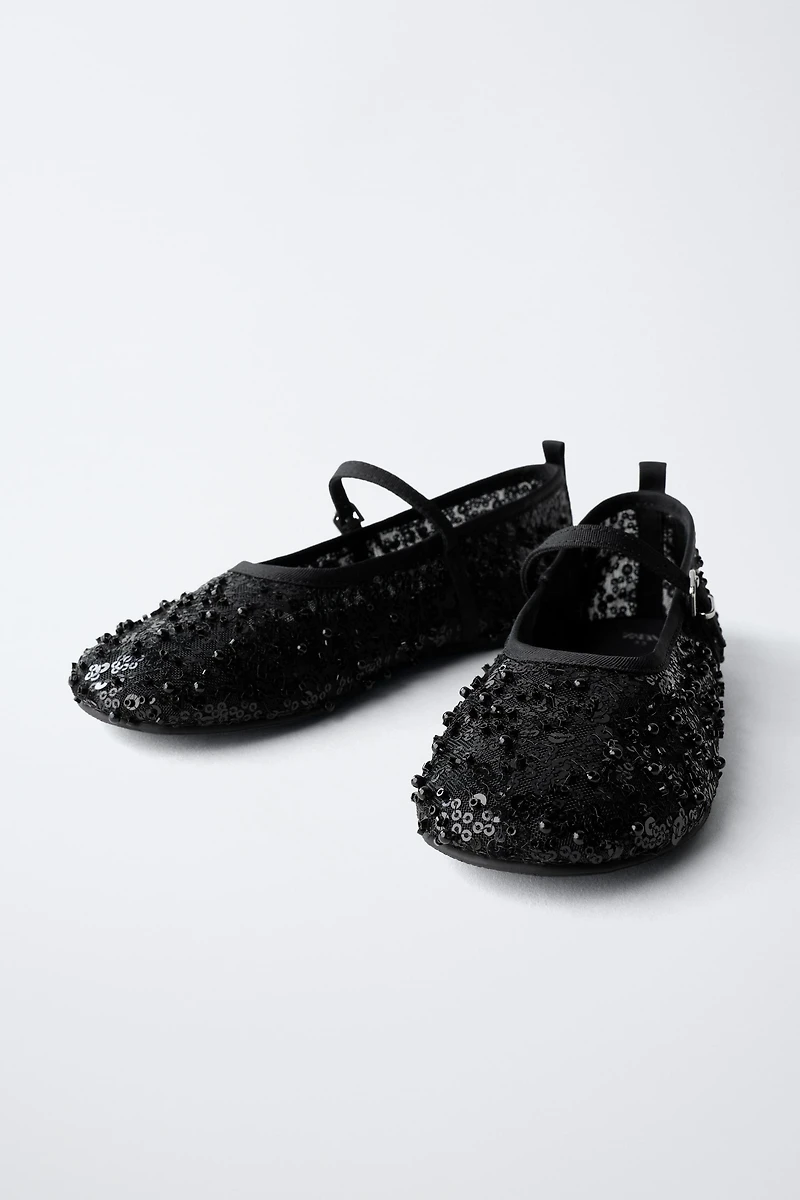 BALLERINES À BOUCLE ET PERLES