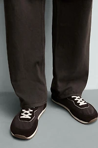 BAREFOOT SNEAKERS