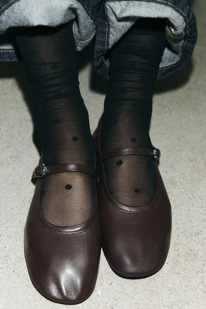 POLKA DOT KNEE-HIGH SOCKS