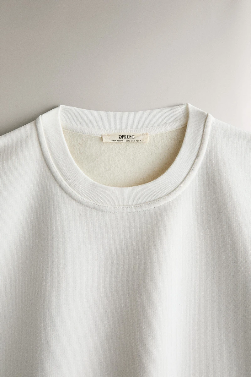 PLUSH SWEATSHIRT
