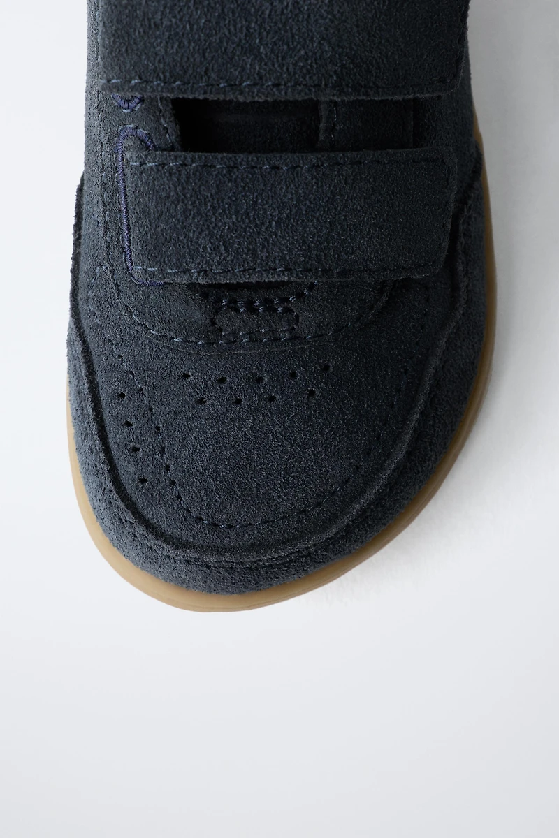 LEATHER STRAP BAREFOOT SNEAKER