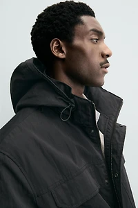 TECHNICAL POCKET PARKA