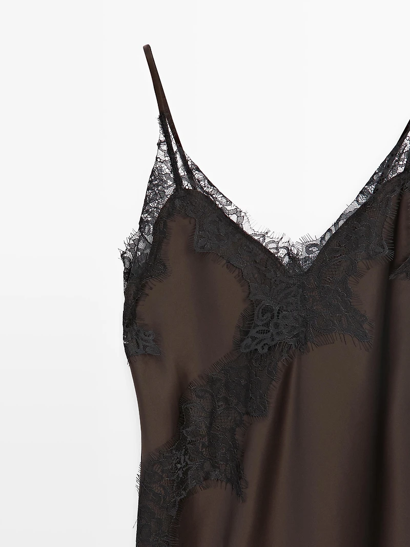 Robe nuisette à dentelle