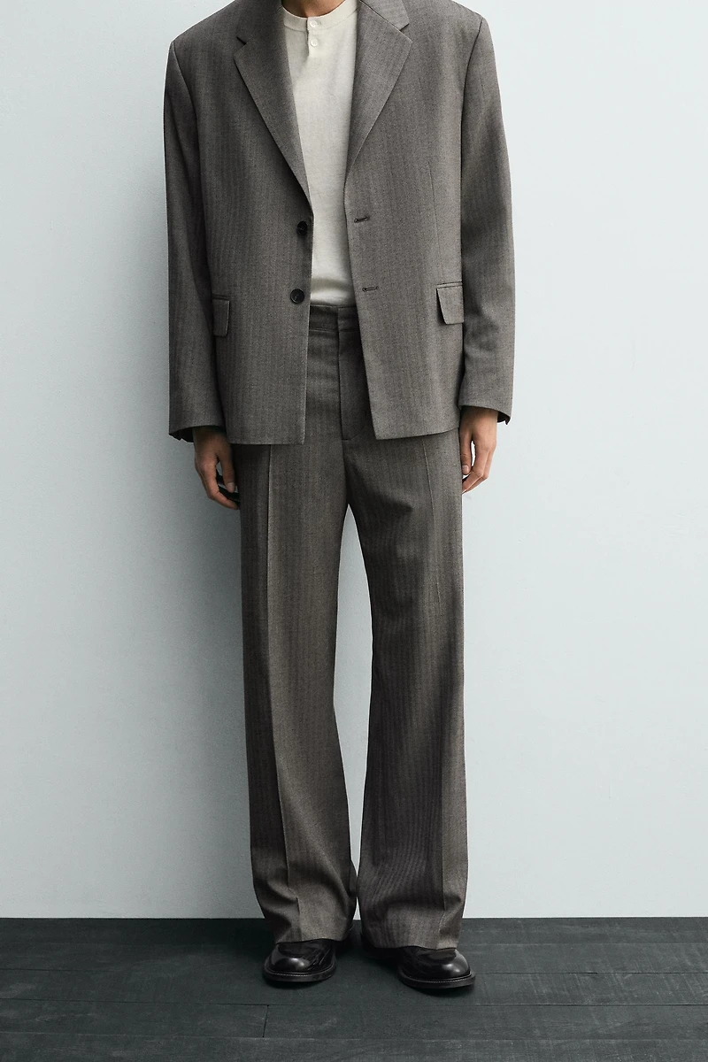 PANTALON ÉVASÉ DE COSTUME À CHEVRONS
