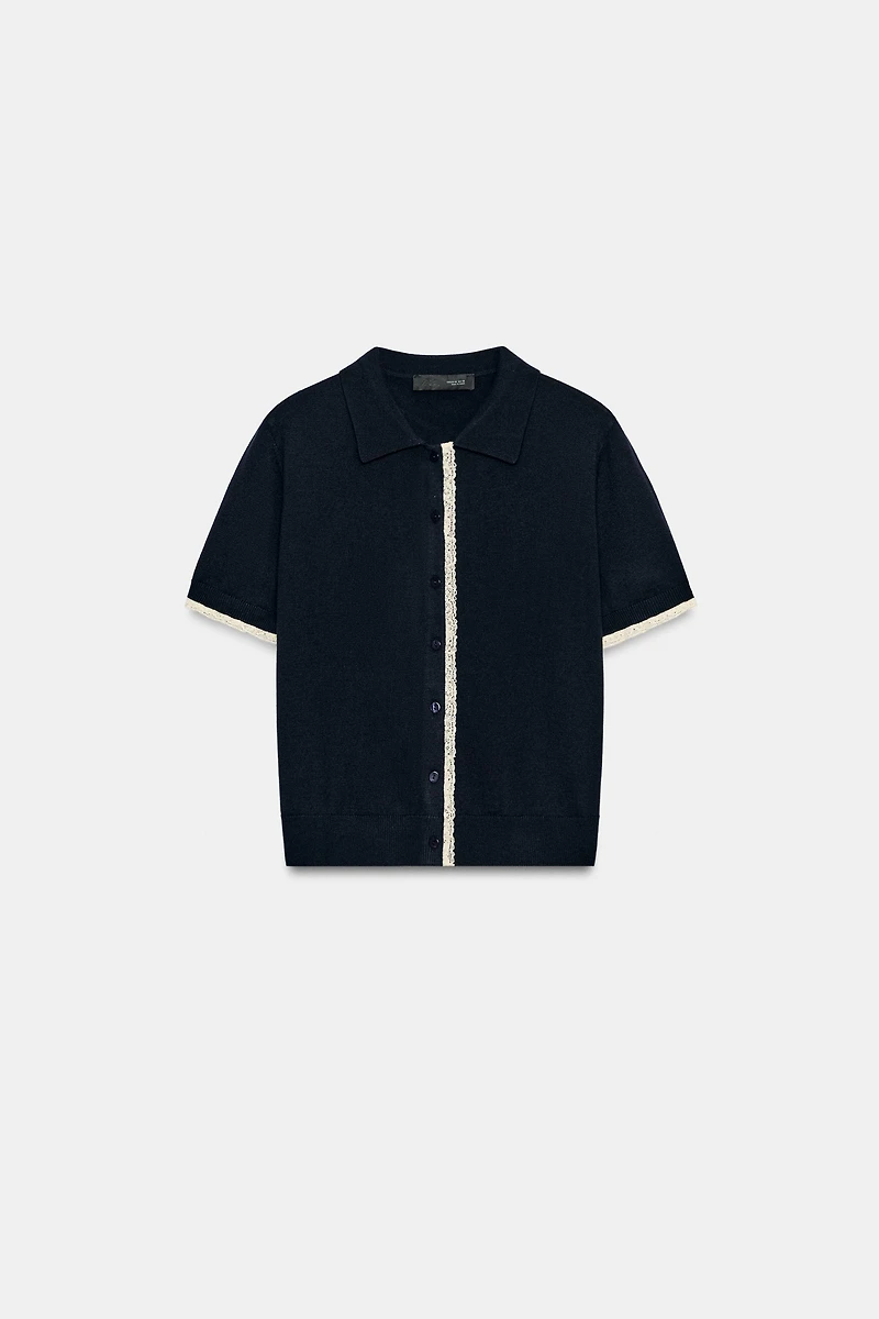 GILET À MANCHES COURTES EN MAILLE AVEC DENTELLE