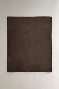FLEECE BLANKET