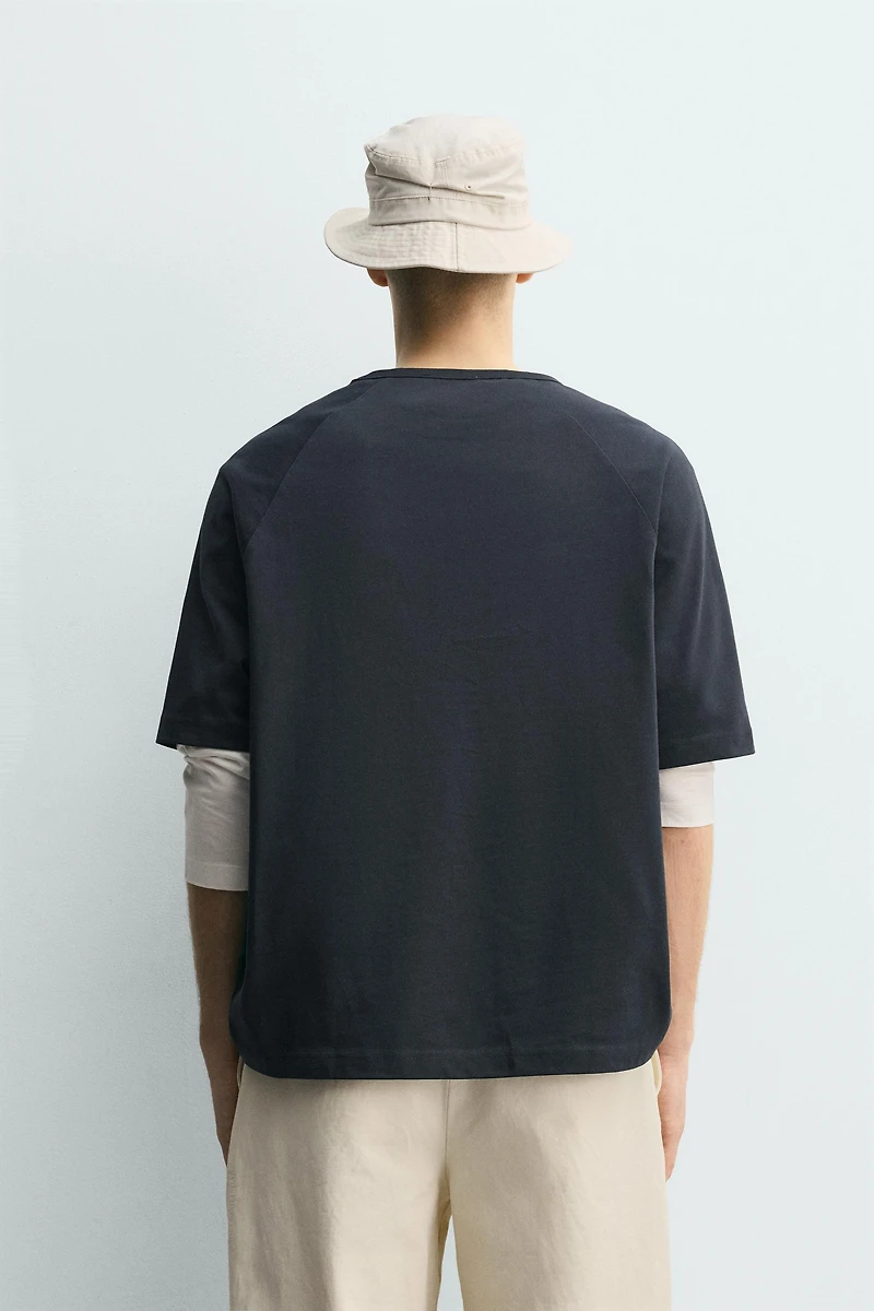 RELAXED FIT RIVET POCKET T-SHIRT
