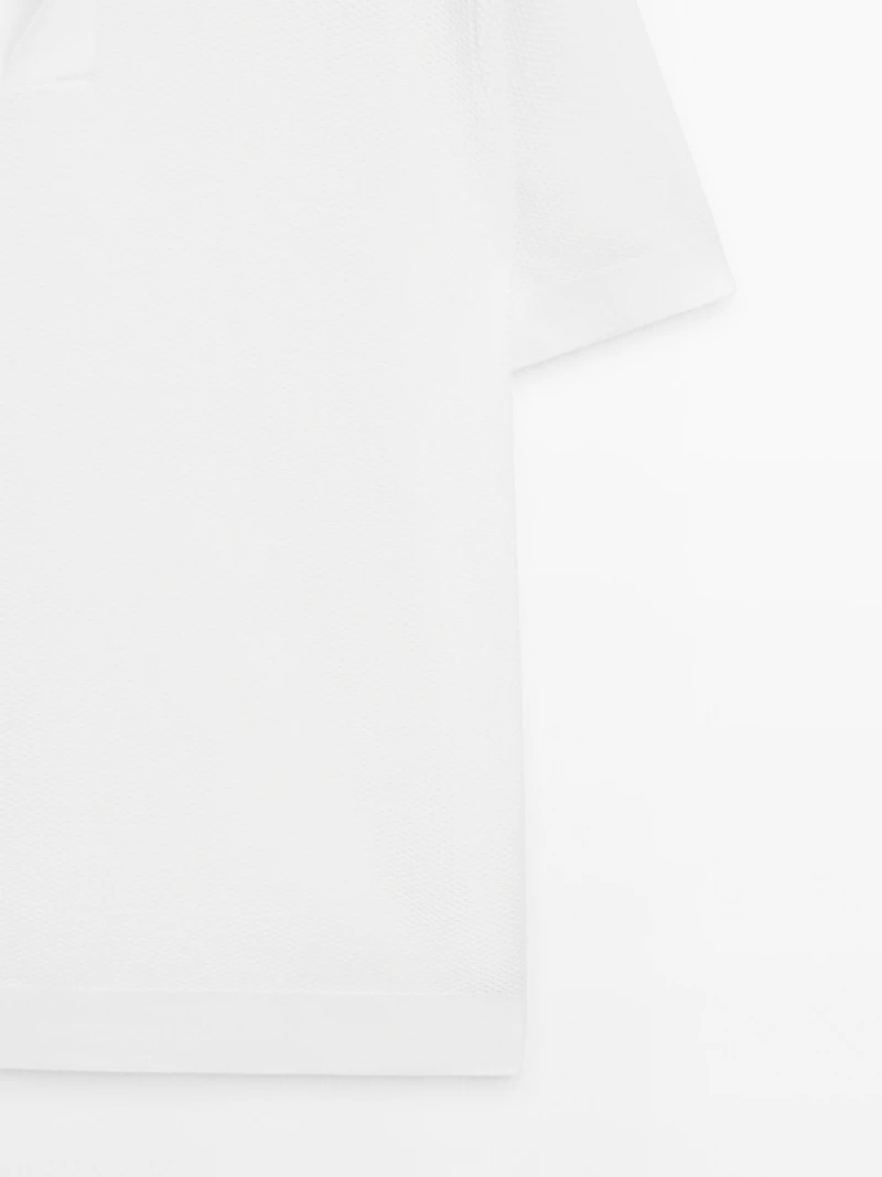 Textured knit short sleeve polo shirt