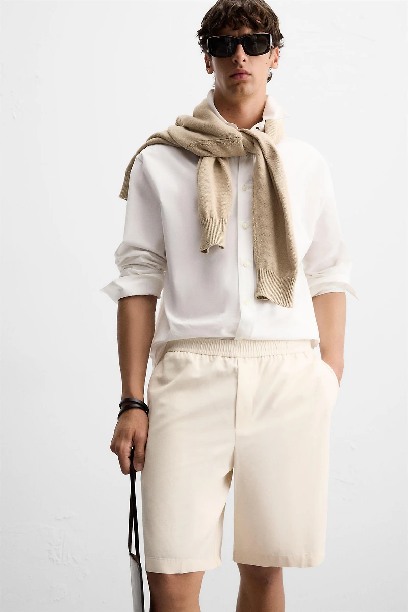 TEXTURED REGULAR FIT SHORTS