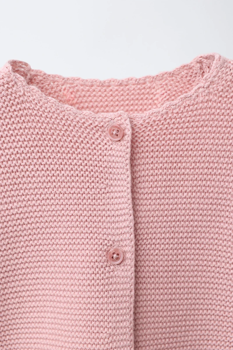 WAVY CABLE KNIT CARDIGAN