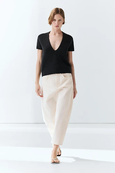 100% cashmere knit short sleeve sweater