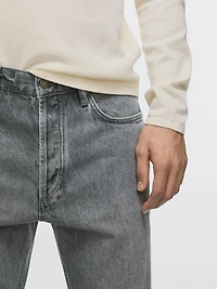 Straight-leg jeans