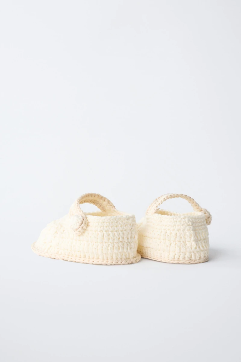 CHAUSSONS EN MAILLE
