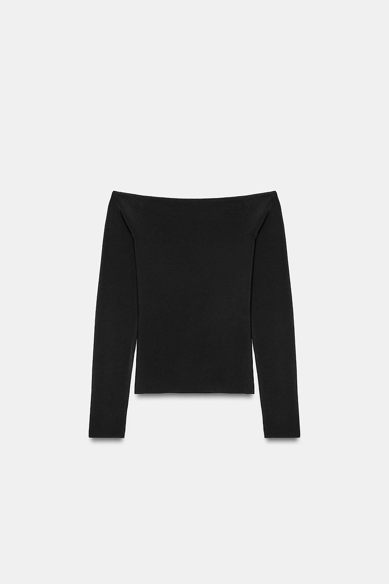OFF-SHOULDER KNIT TOP