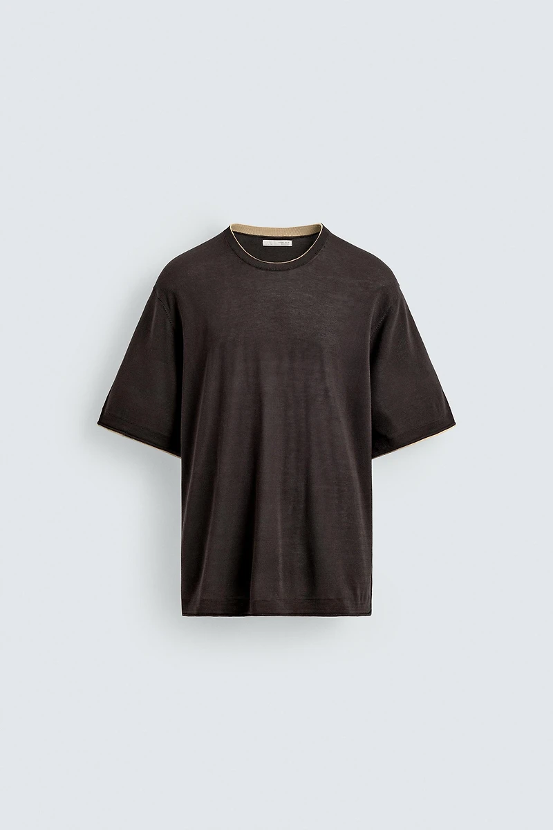 T-SHIRT EN MAILLE FINITIONS CONTRASTÉES