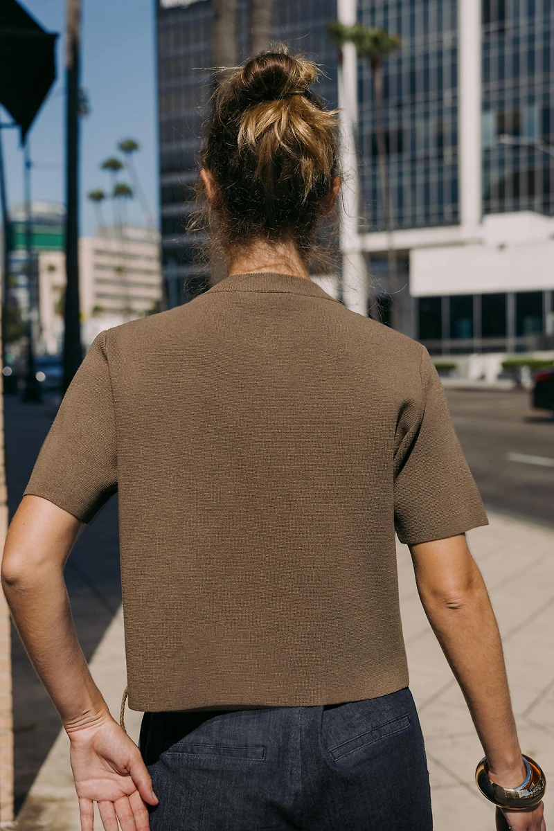 SHORT SLEEVE KNIT CARDIGAN