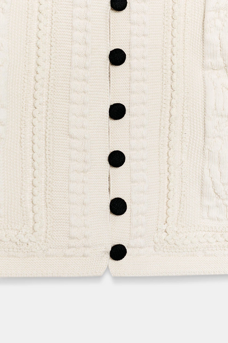 TEXTURED KNIT VEST TOP