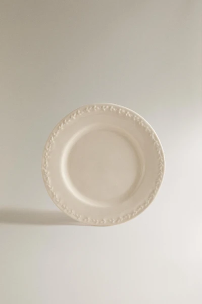 EARTHENWARE DESSERT PLATE WITH RAISED BORDER