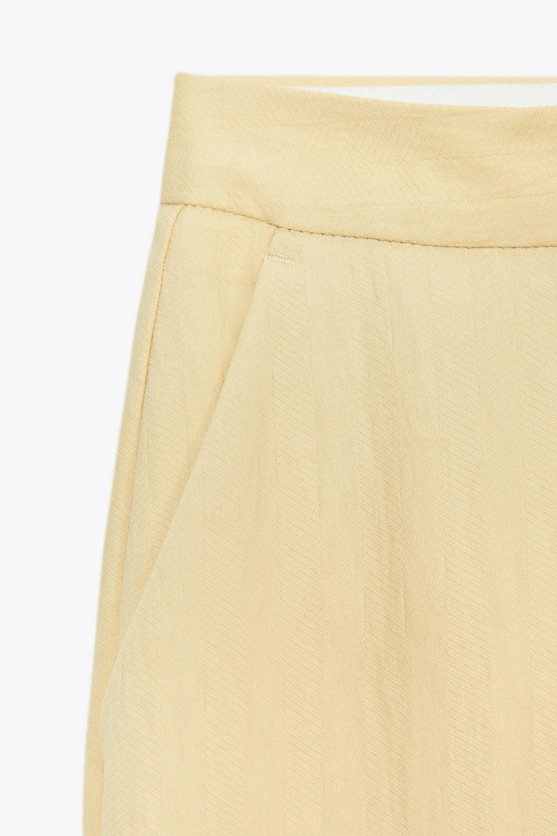 TEXTURED STRAIGHT LEG PANTS