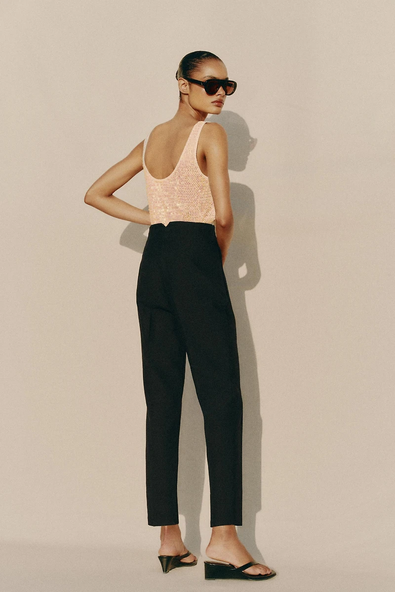 HIGH-WAISTED PANTS