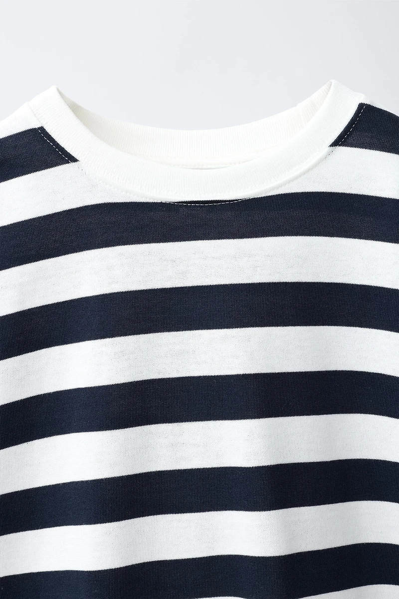 T-SHIRT À RAYURES