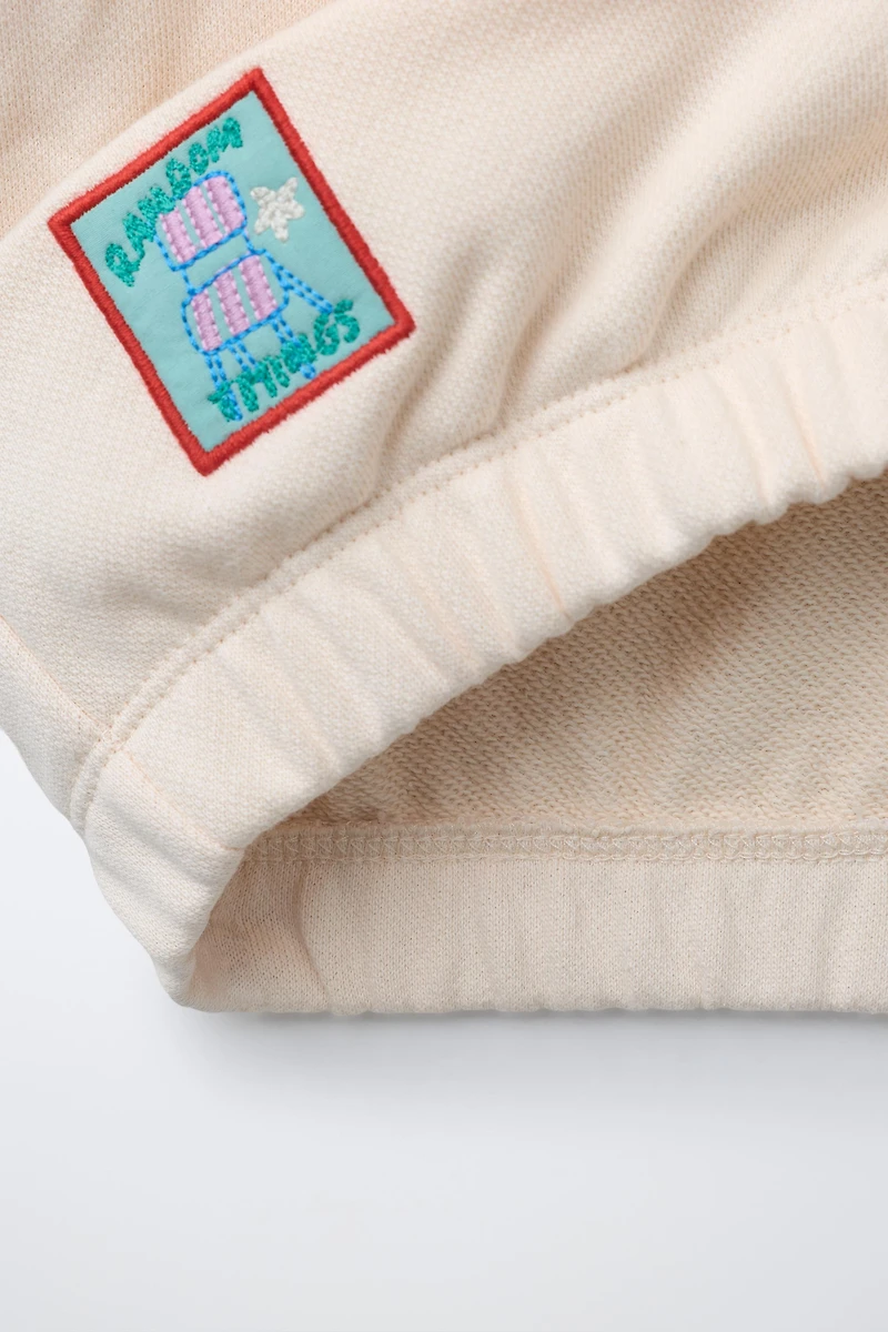COLOR BLOCK SWEATSHIRT