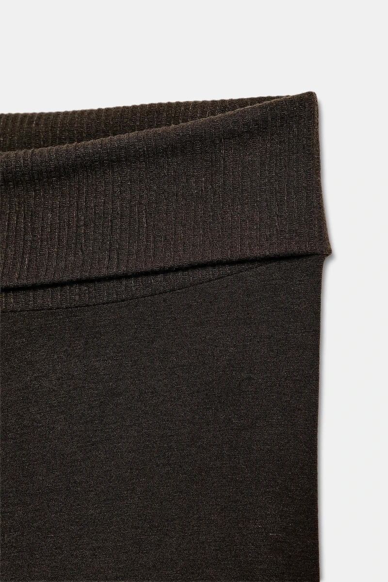 SEAMLESS FLARE PANTS