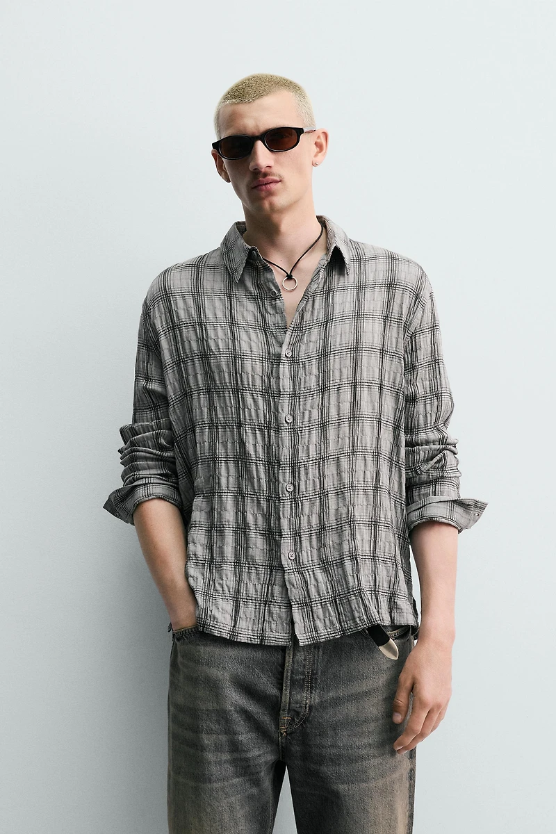 EMBOSSED PLAID SHIRT