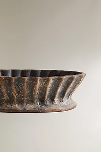 TERRACOTTA BATHROOM TRAY WITH RAISED DESIGN