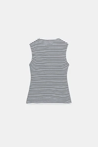 BUTTONED VEST TOP